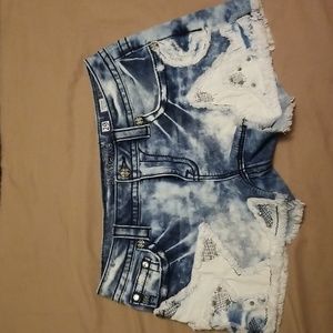 Miss Me Shorts size 29
